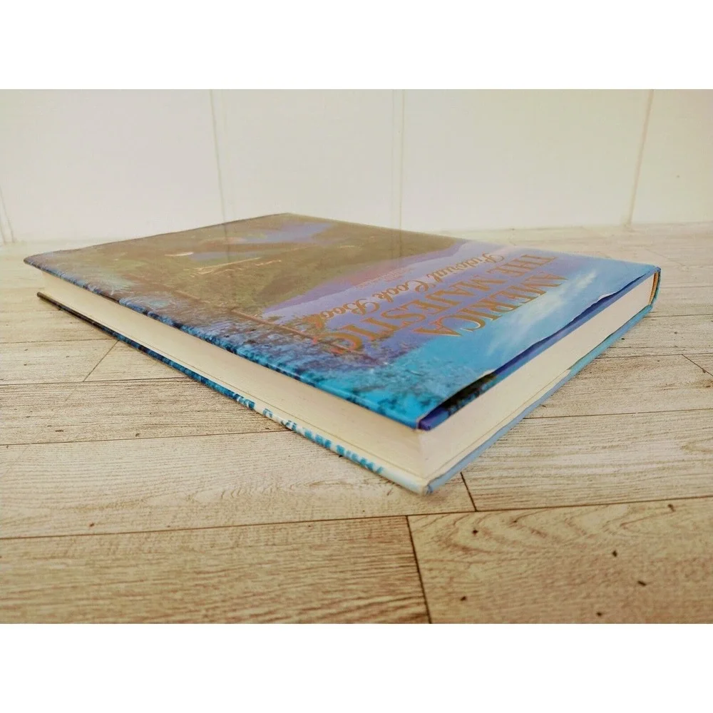 America the Majestic Pictorial Cookbook 1981 HCDJ Oversized Recipes‎ Illustrated